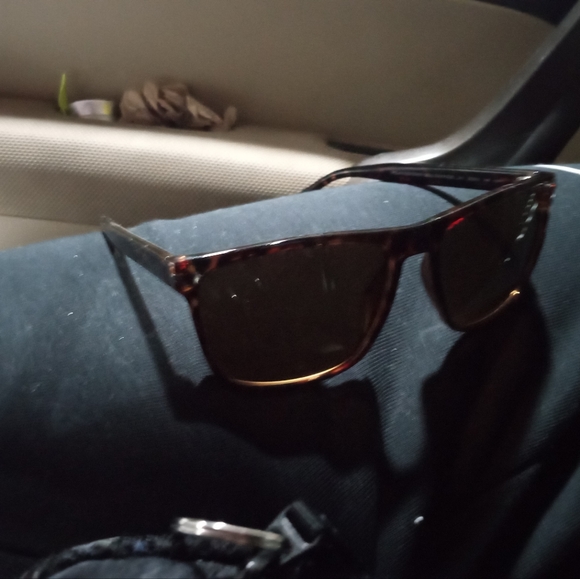 Official names legit brand new never stepped in or clothes worn - Picture 4 of 5